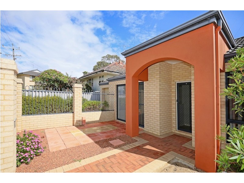 1/6-8 Churchill Avenue, Mandurah WA 6210