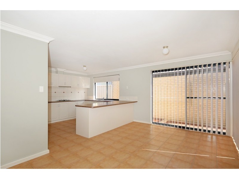 1/6-8 Churchill Avenue, Mandurah WA 6210