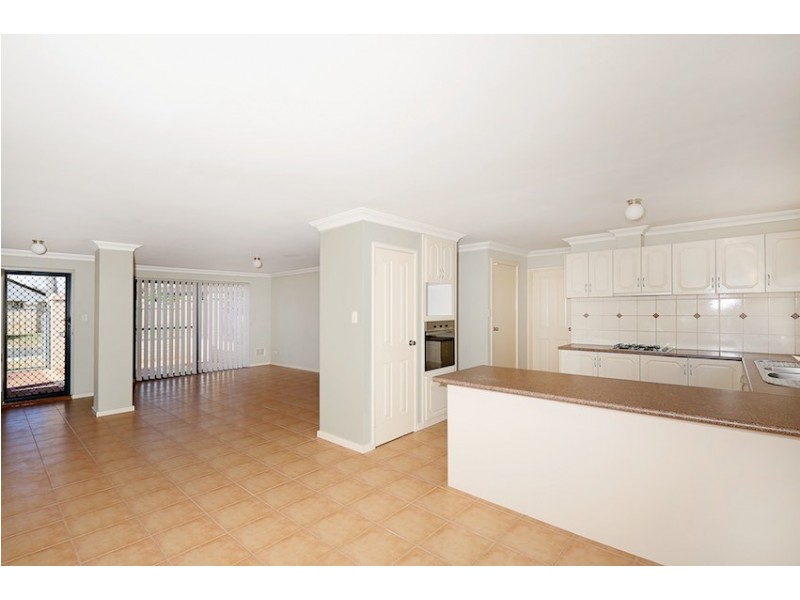 1/6-8 Churchill Avenue, Mandurah WA 6210