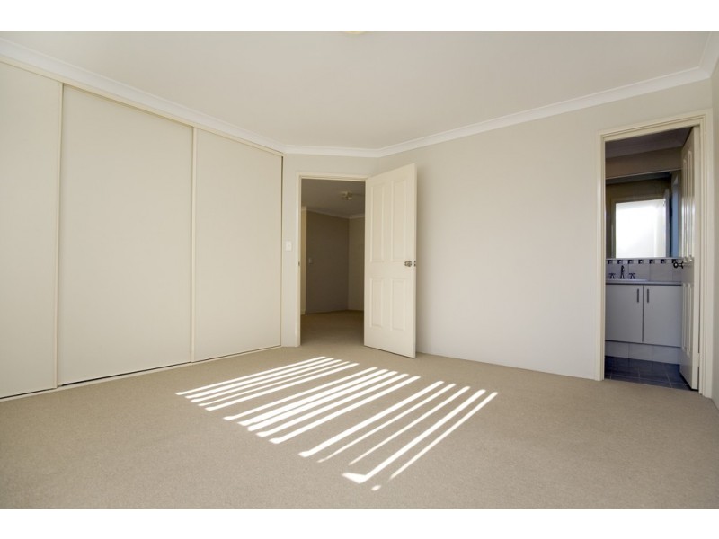 13/27 Meadow Springs Drive, Meadow Springs WA 6210