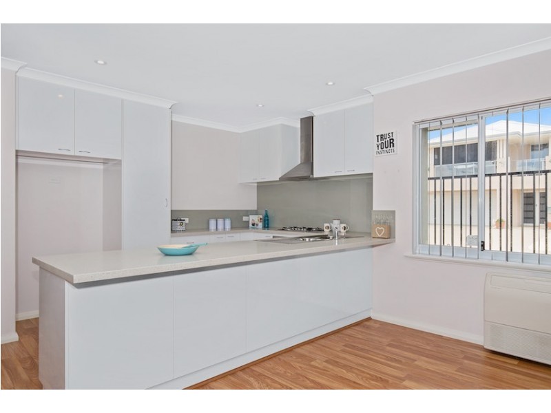 28 Kardan Loop, Falcon WA 6210