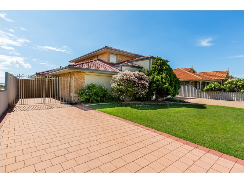 50 Ronsard Drive, San Remo WA 6210