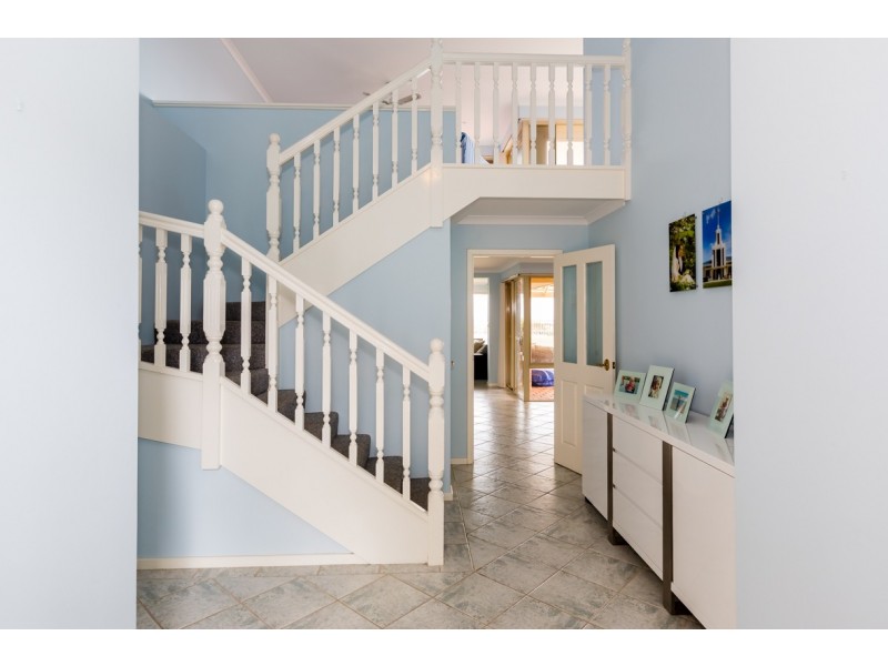 50 Ronsard Drive, San Remo WA 6210