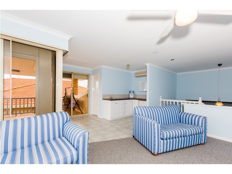 50 Ronsard Drive, San Remo WA 6210