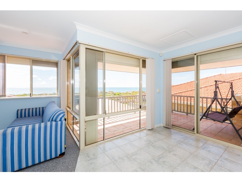 50 Ronsard Drive, San Remo WA 6210