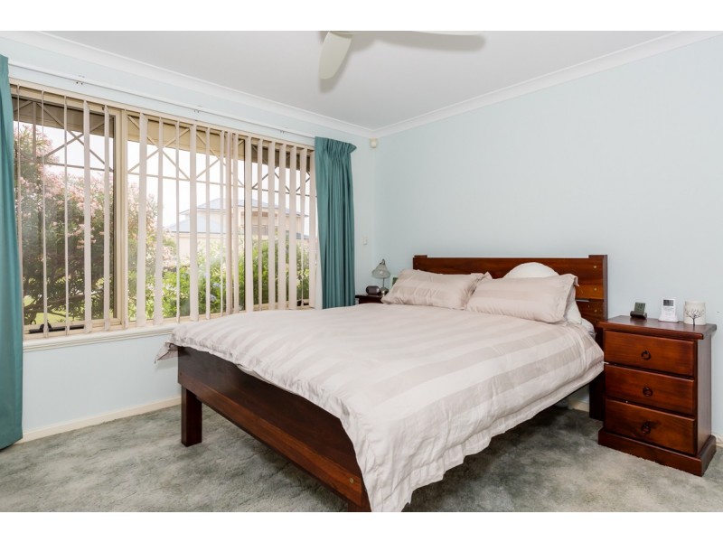 50 Ronsard Drive, San Remo WA 6210