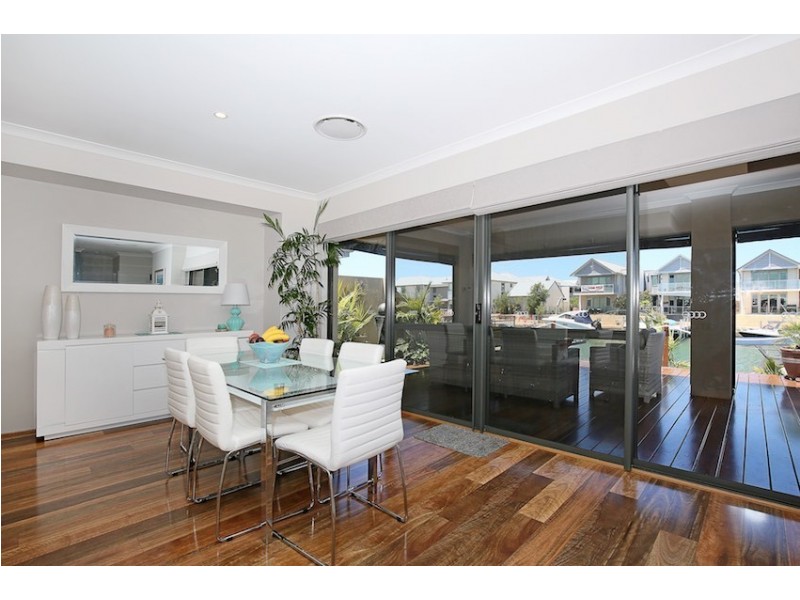 20 Gael Place, Dudley Park WA 6210