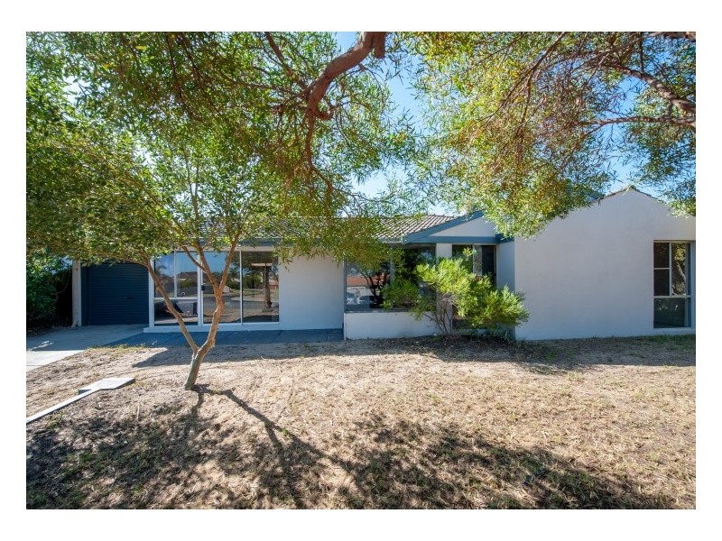 202 McLarty Road, Halls Head WA 6210