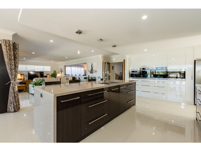 31 Australis Circle, Wannanup WA 6210