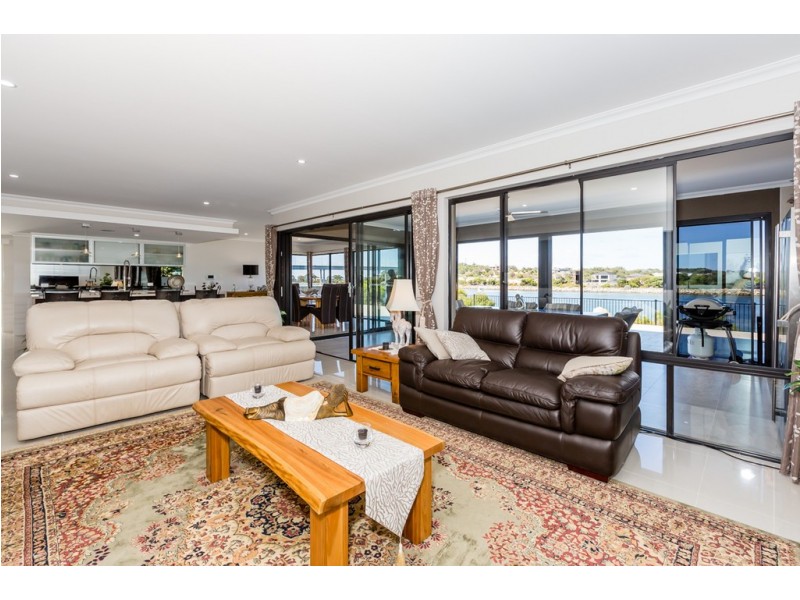 31 Australis Circle, Wannanup WA 6210