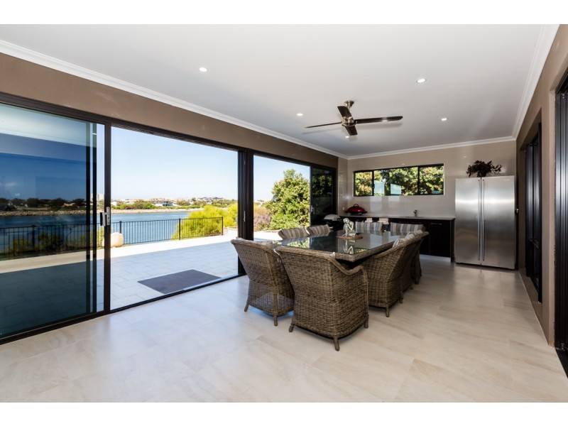 31 Australis Circle, Wannanup WA 6210
