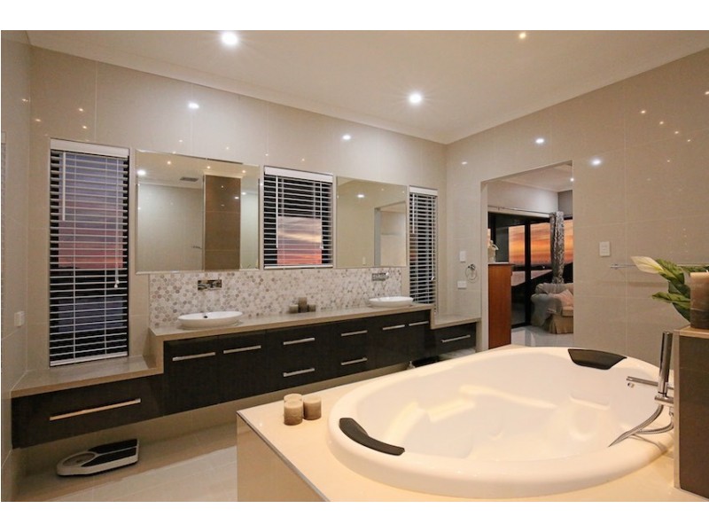 31 Australis Circle, Wannanup WA 6210