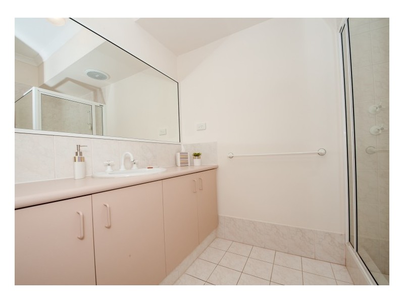 9/20 Baruna Court, Halls Head WA 6210