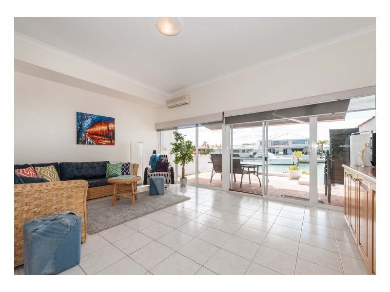 9/20 Baruna Court, Halls Head WA 6210