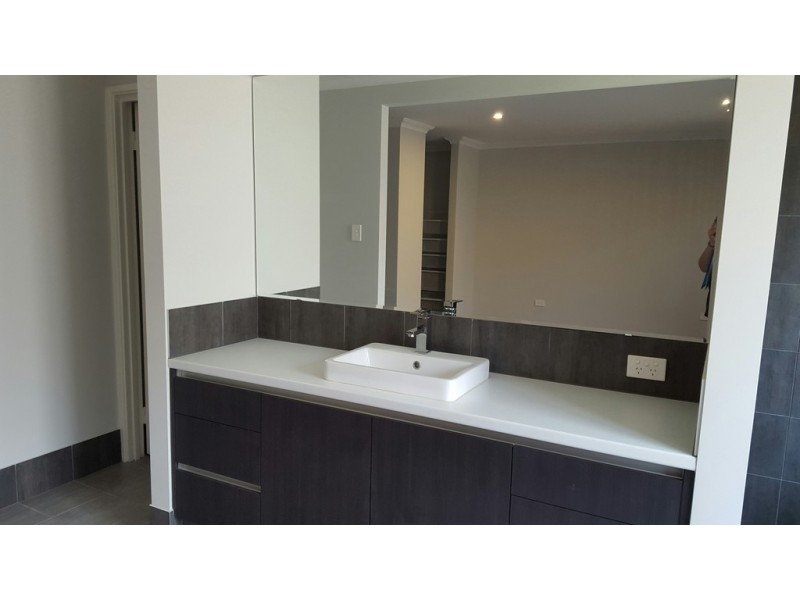 6 Wentworth Heights, Meadow Springs WA 6210