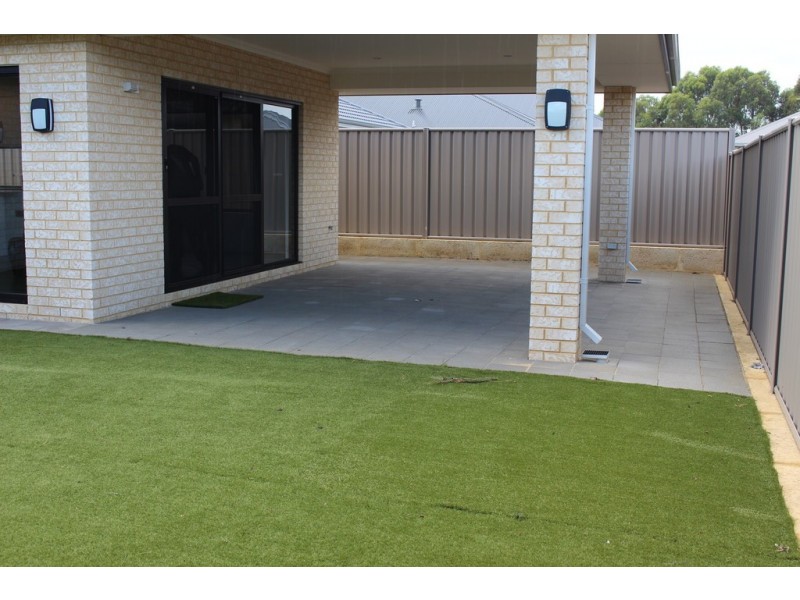 6 Wentworth Heights, Meadow Springs WA 6210