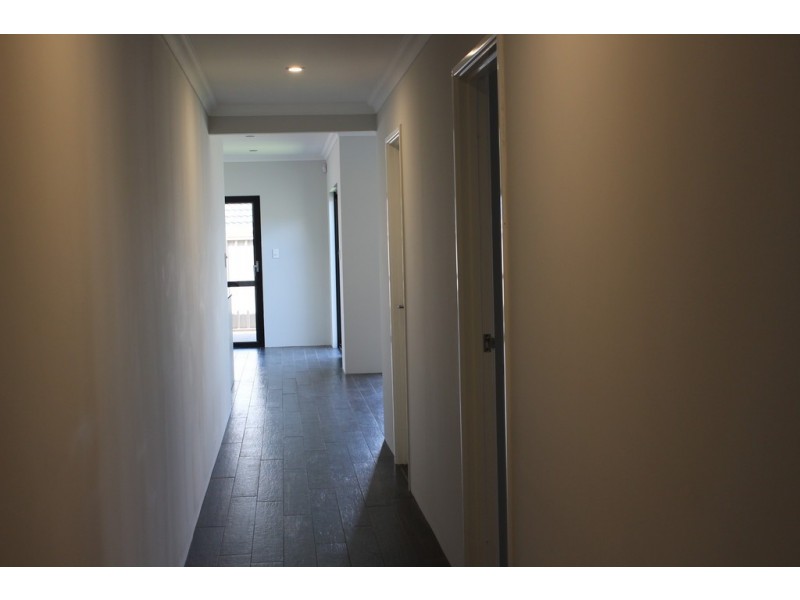 6 Wentworth Heights, Meadow Springs WA 6210