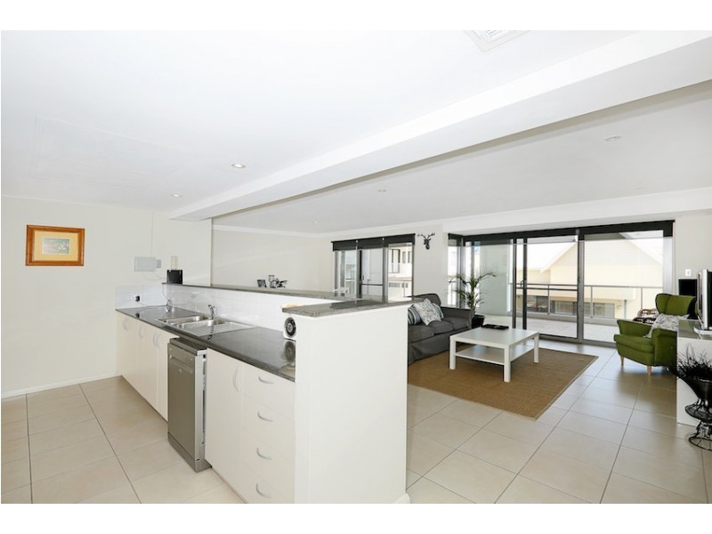 18/1 Breakwater Parade, Mandurah WA 6210