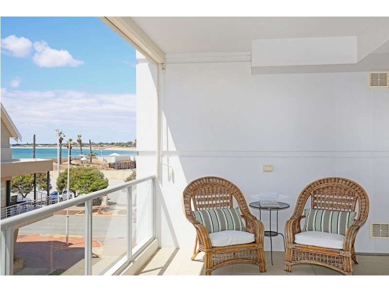 18/1 Breakwater Parade, Mandurah WA 6210