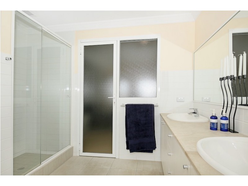 18/1 Breakwater Parade, Mandurah WA 6210