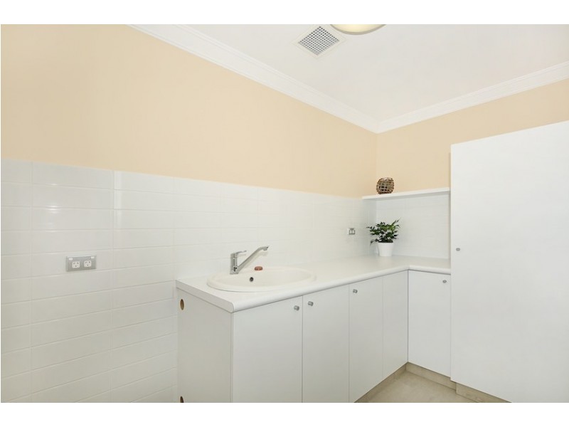 18/1 Breakwater Parade, Mandurah WA 6210