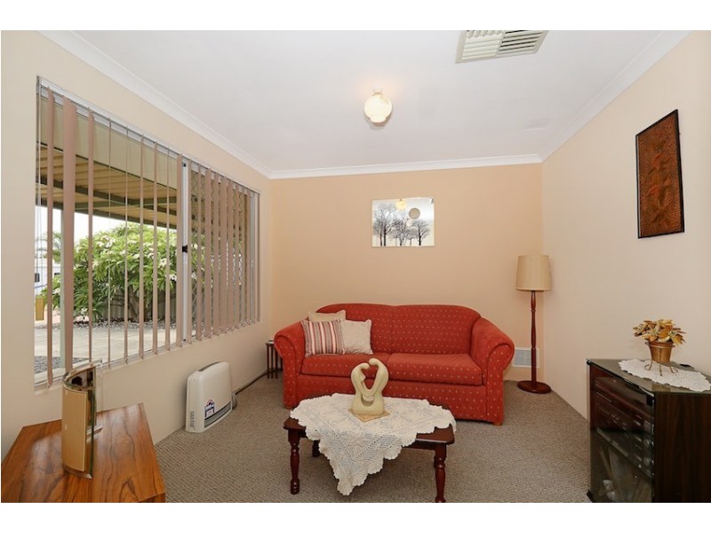 12 Norwich Close, Greenfields WA 6210