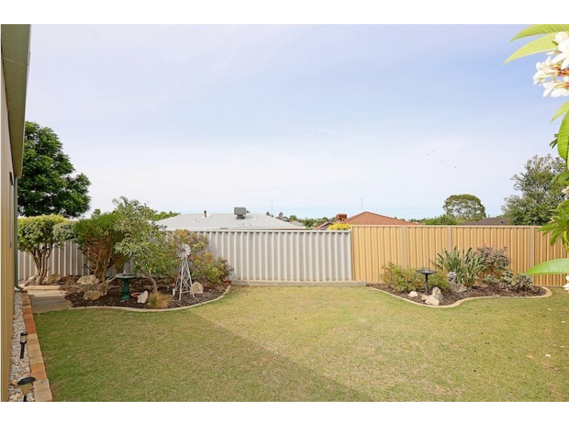 12 Norwich Close, Greenfields WA 6210