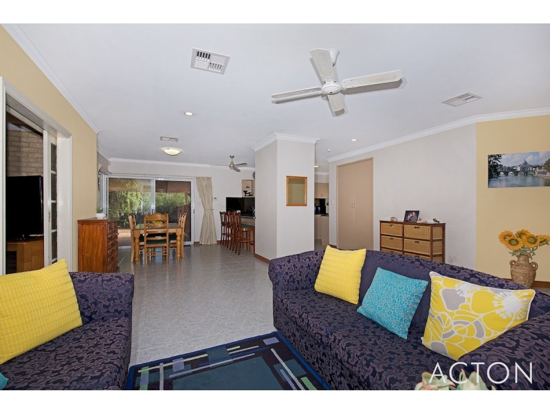 18 Silverton Crescent, Erskine WA 6210