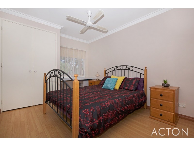 18 Silverton Crescent, Erskine WA 6210