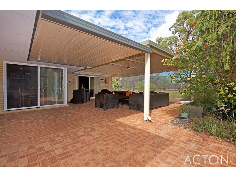 18 Silverton Crescent, Erskine WA 6210