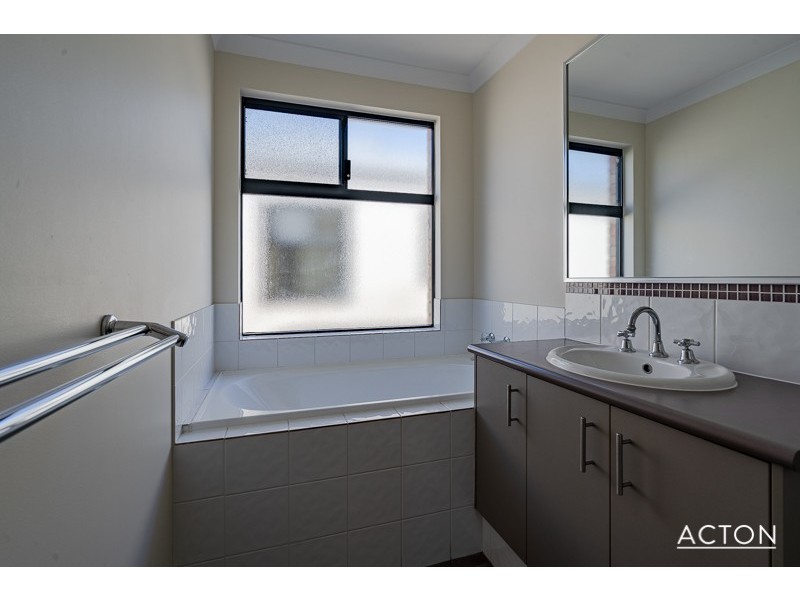 79/27 Meadow Springs Drive, Meadow Springs WA 6210