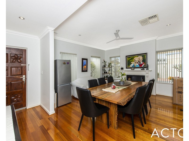 21 Sirrocco Drive, Erskine WA 6210