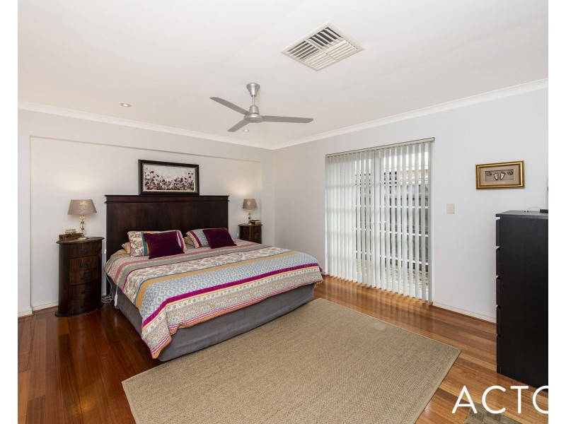 21 Sirrocco Drive, Erskine WA 6210