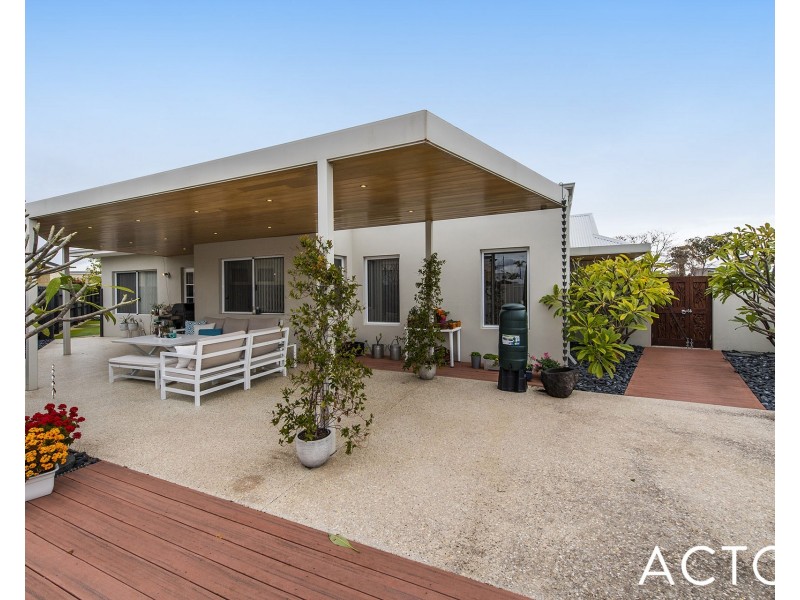 21 Sirrocco Drive, Erskine WA 6210