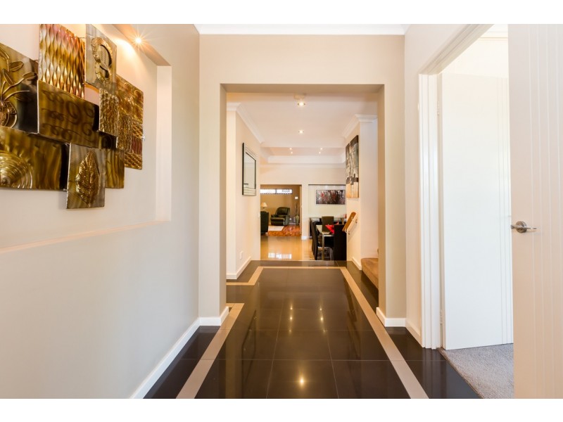 125 Hudson Drive, Dudley Park WA 6210