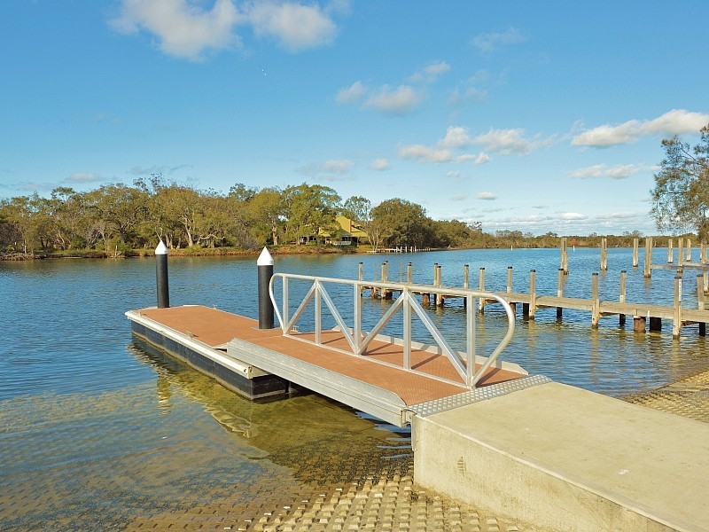 125 Hudson Drive, Dudley Park WA 6210