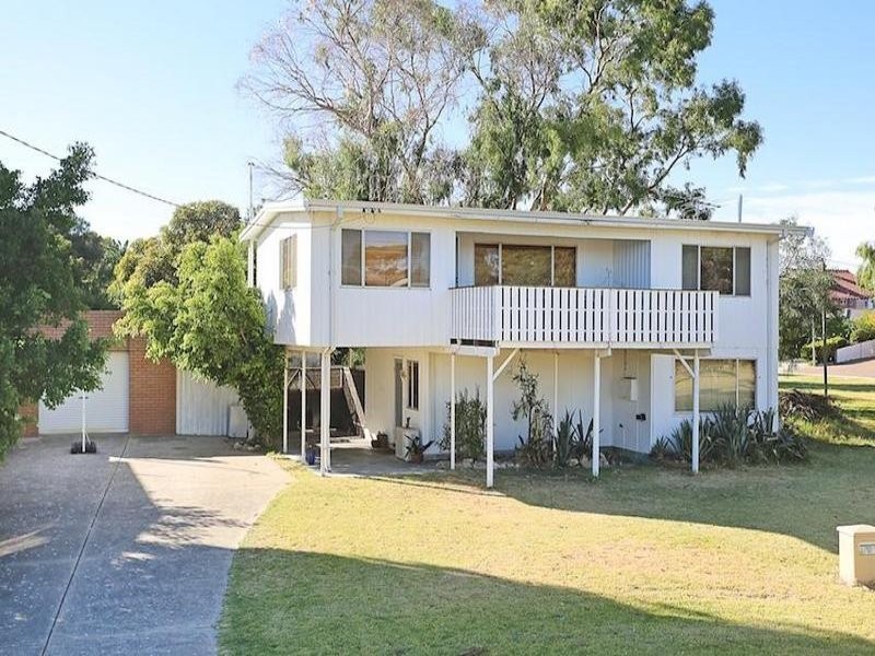 36 Leighton Road, Halls Head WA 6210