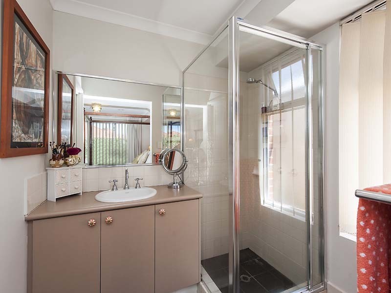 22 Ferncliffe Parkway, Meadow Springs WA 6210