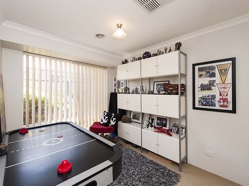 22 Ferncliffe Parkway, Meadow Springs WA 6210