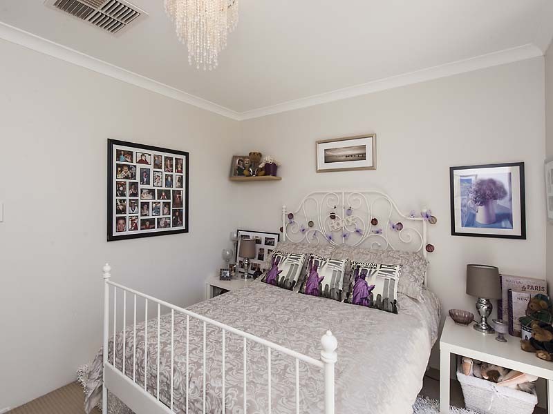 22 Ferncliffe Parkway, Meadow Springs WA 6210