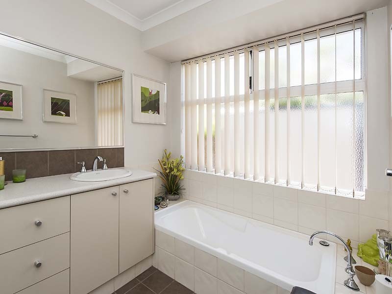 22 Ferncliffe Parkway, Meadow Springs WA 6210