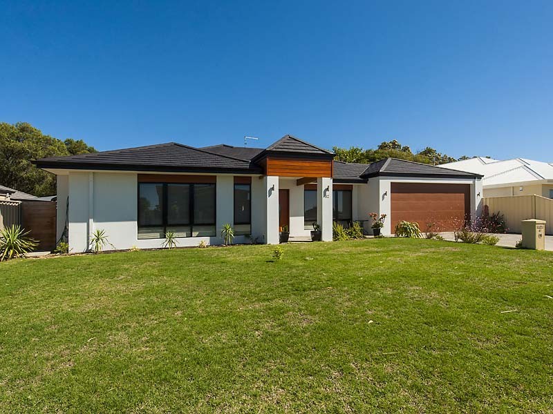 82 Flinders Street, Falcon WA 6210