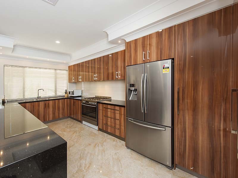 82 Flinders Street, Falcon WA 6210