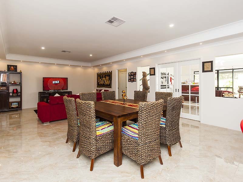 82 Flinders Street, Falcon WA 6210