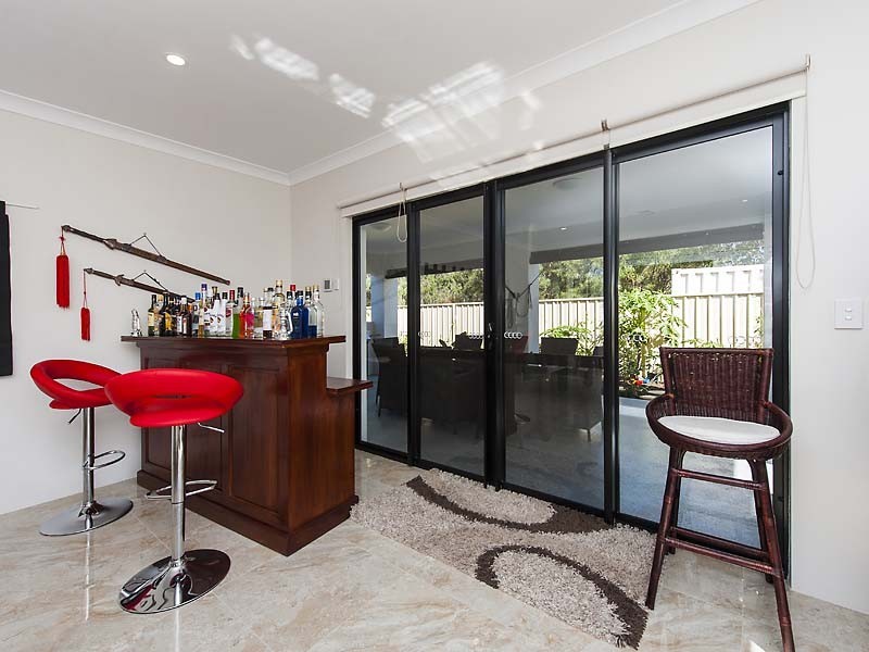 82 Flinders Street, Falcon WA 6210