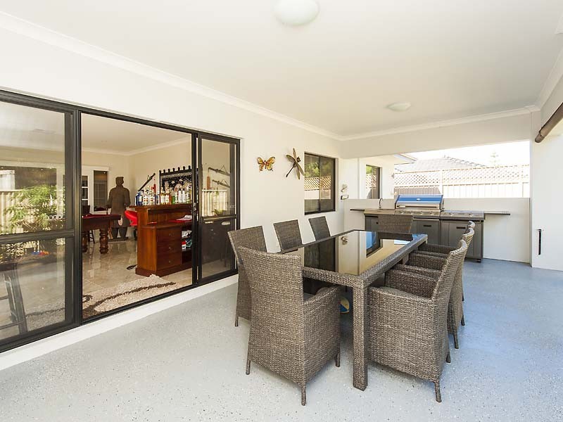 82 Flinders Street, Falcon WA 6210