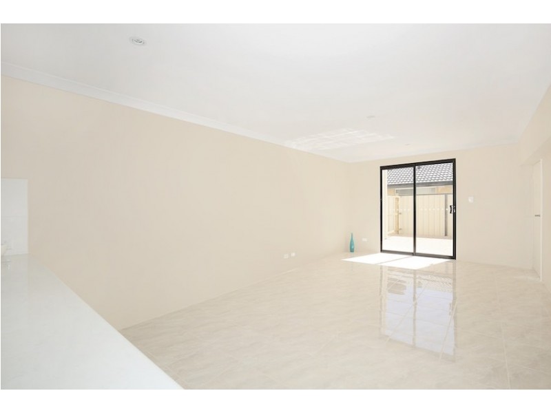 99A and 99B Oakleigh Drive, Erskine WA 6210