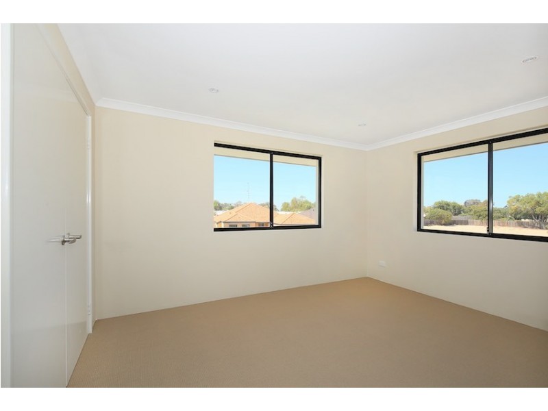 99A and 99B Oakleigh Drive, Erskine WA 6210