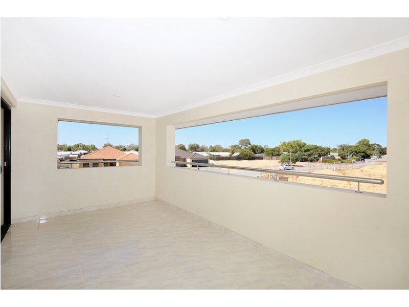 99B Oakleigh Drive, Erskine WA 6210