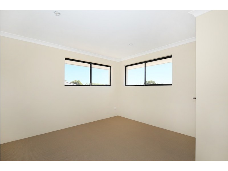 99B Oakleigh Drive, Erskine WA 6210